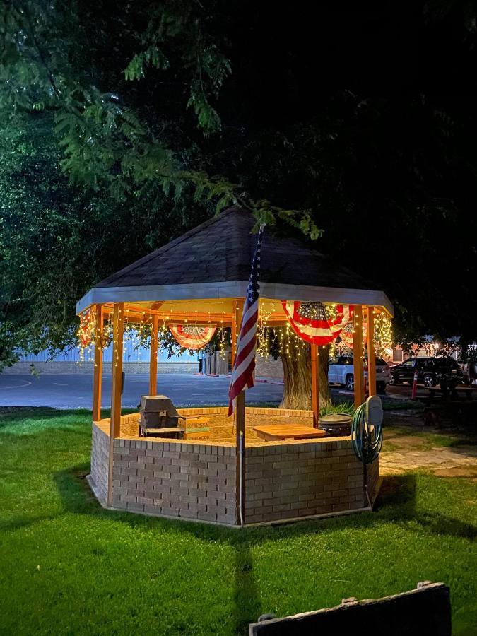 Horseshoe Bend Motel Lovell Экстерьер фото
